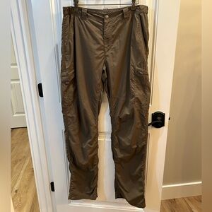Columbia Omni-Shade Men’s Cargo Pants Olive Green Size 36 x 36